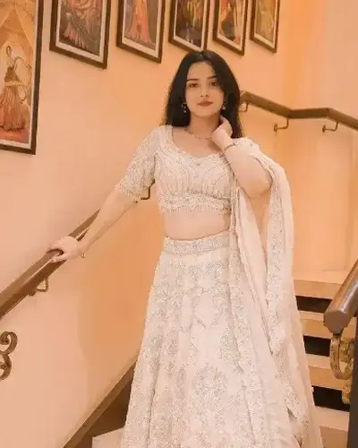 Escort Mumbra